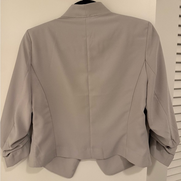 Rachel Zoe Women's Light Gray Blazer - Picture 4 of 4